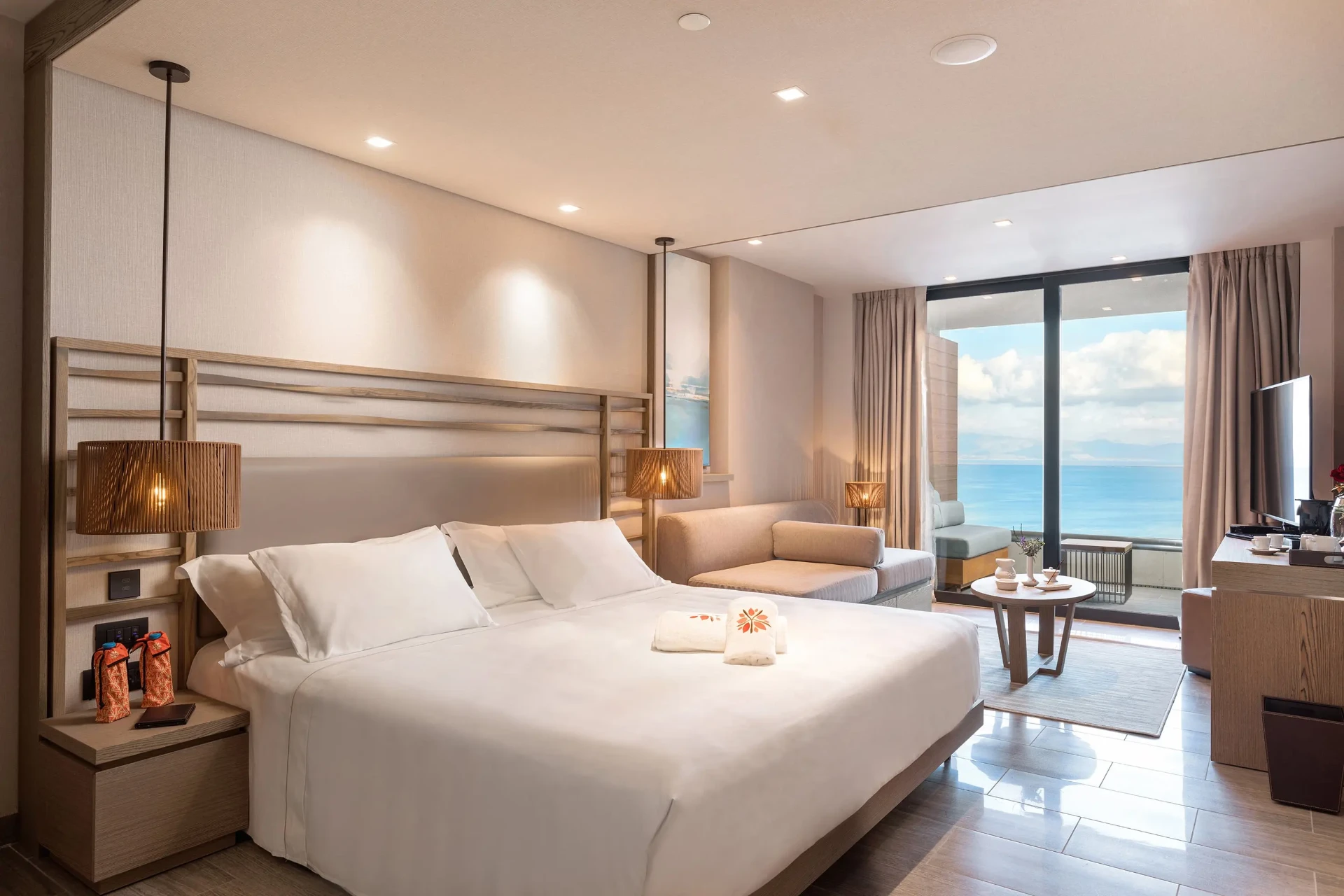 Luxury Sea View Suites